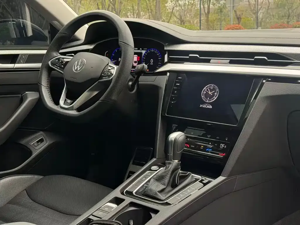 Volkswagen CC 2023 из CN, фото 7