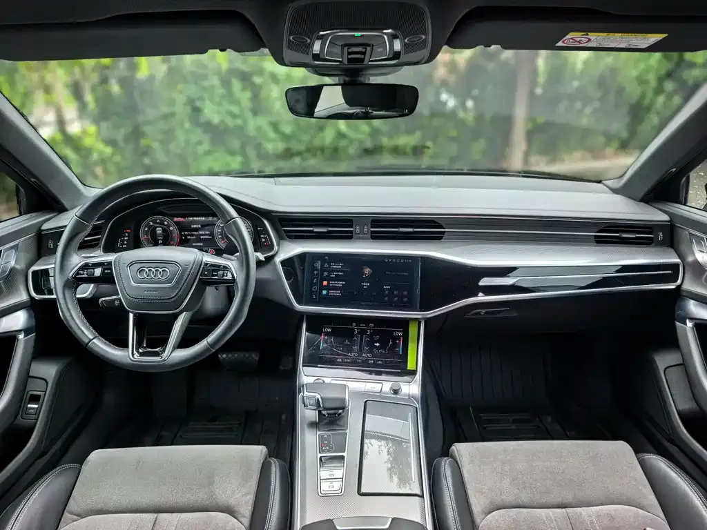 Audi A6L 2023 из CN, фото 3