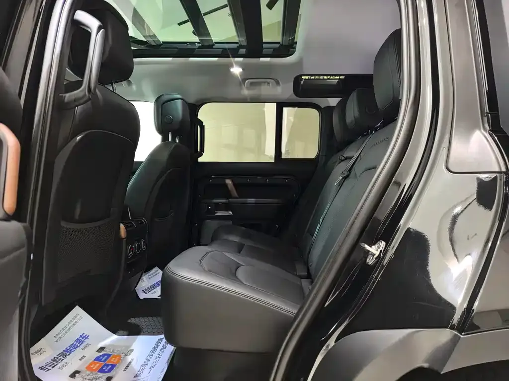 Land Rover Defender 2023 из CN, фото 5