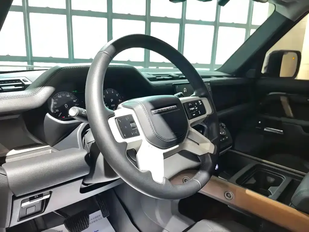 Land Rover Defender 2023 из CN, фото 8