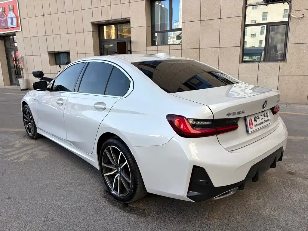 BMW 3 Series 2023 из CN, фото 4