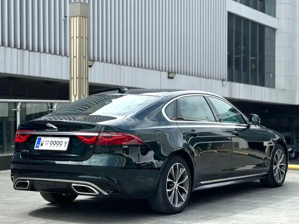 Jaguar XFL 2023 из CN, фото 10