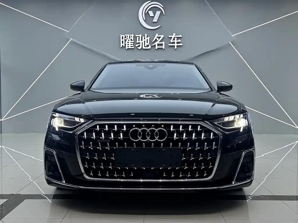 Audi A8 — фото 3