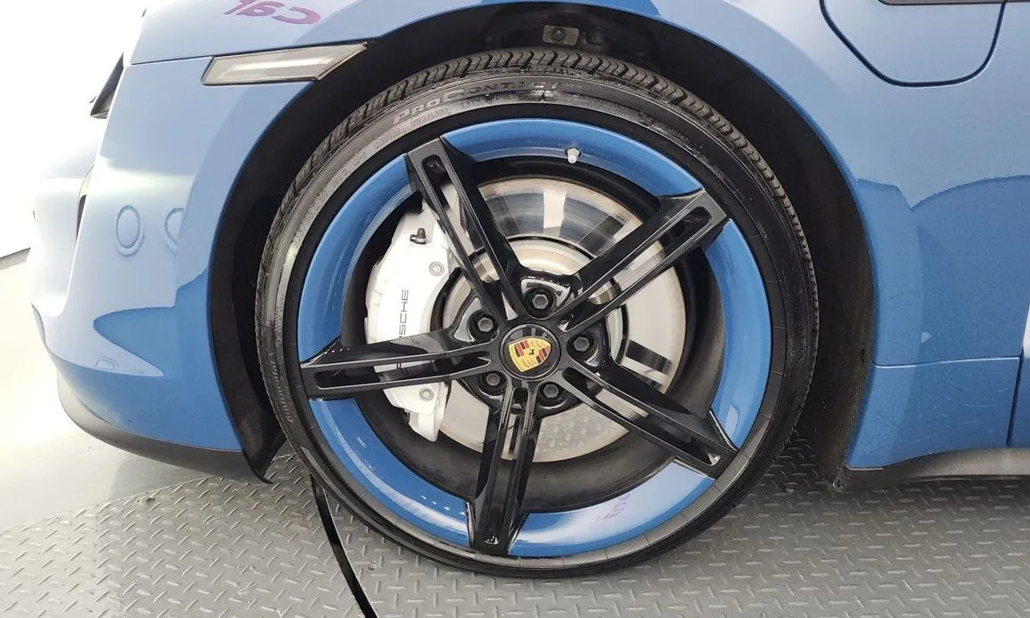 Porsche Taycan 2022 из KR, фото 9