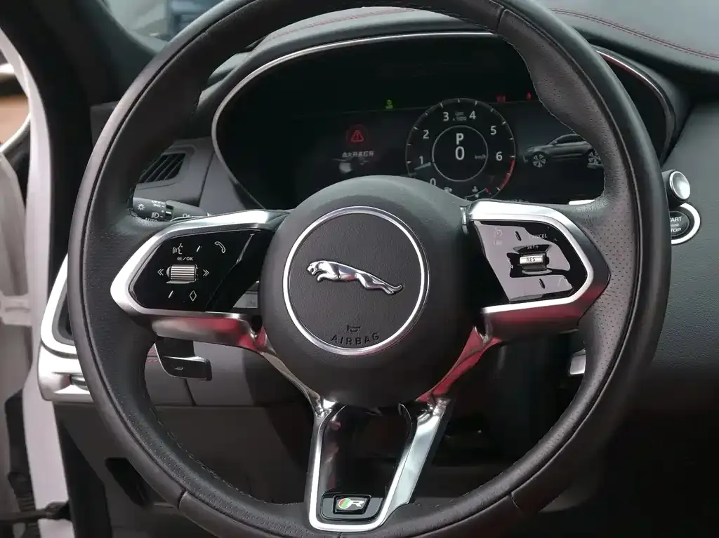 Jaguar E-PACE 2023 из CN, фото 5