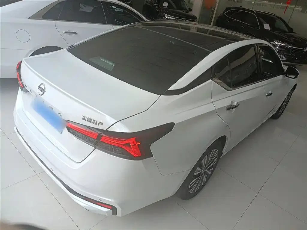 Nissan Teana 2023 из CN, фото 2