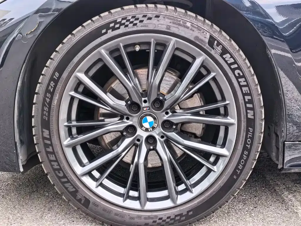 BMW 3 Series 2023 из CN, фото 4