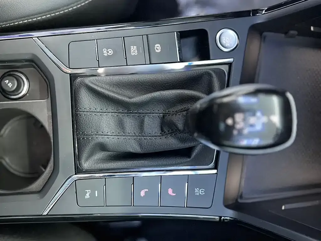 Volkswagen Passat 2022 из CN, фото 6