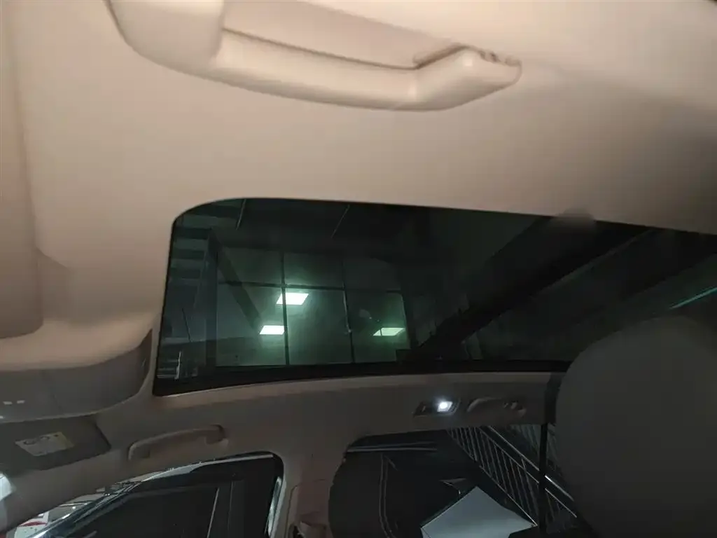 Volkswagen Tiguan L 2022 из CN, фото 2