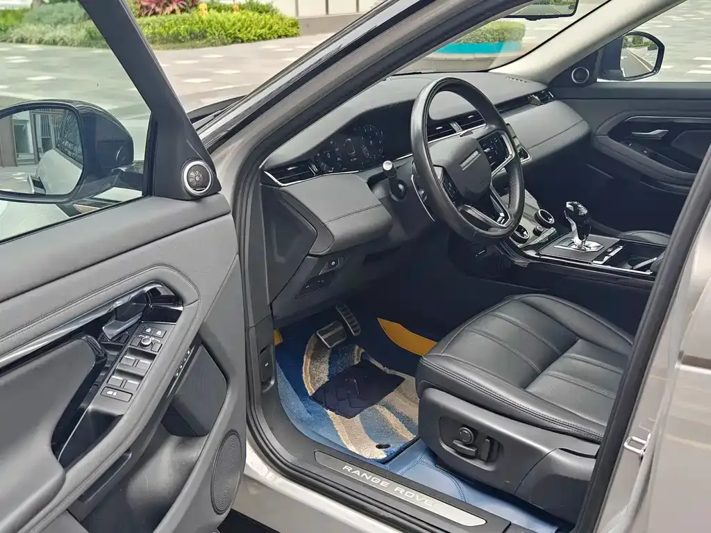 Land Rover Evoque — фото 6
