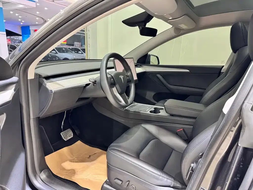 Tesla Model Y 2024 из CN, фото 10