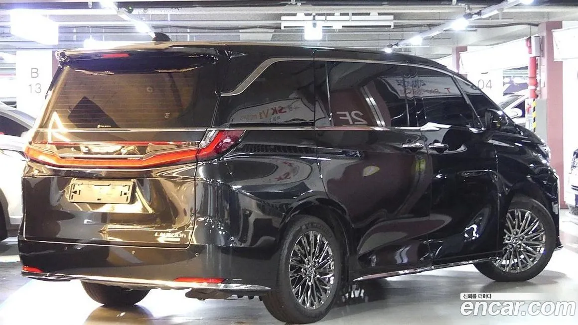 Lexus LM 2025 из KR, фото 8