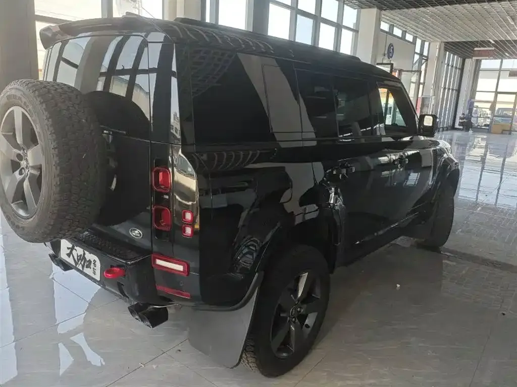 Land Rover Defender — фото 4
