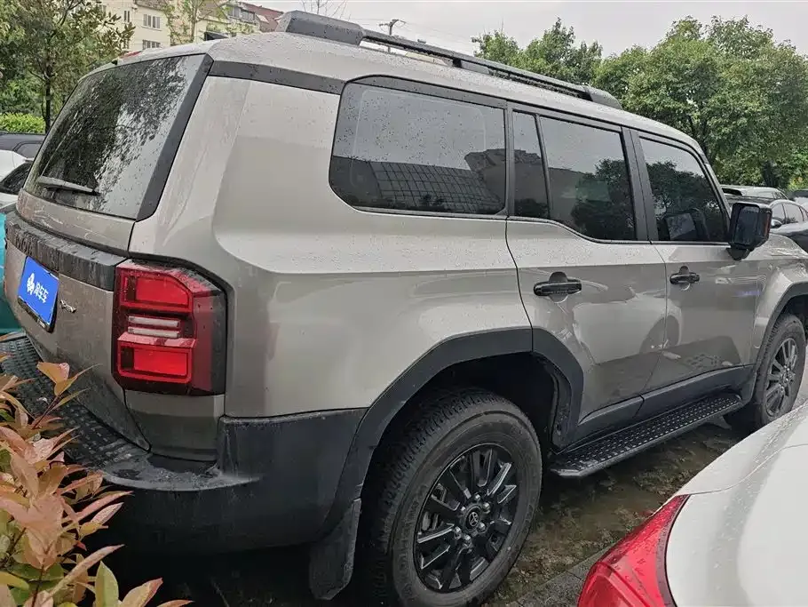 Toyota Prado 2025 из CN, фото 4