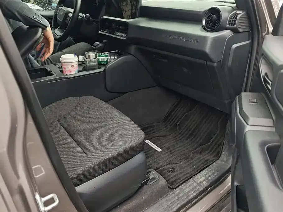 Toyota Prado 2025 из CN, фото 7