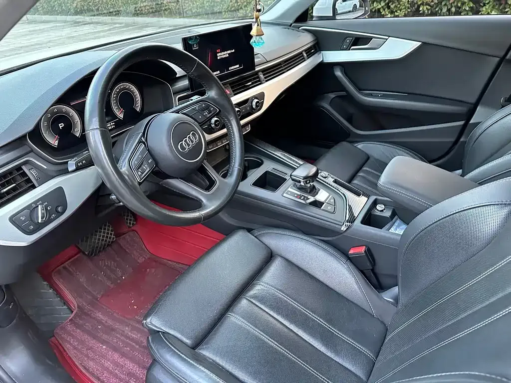 Audi A4L 2021 из CN, фото 7
