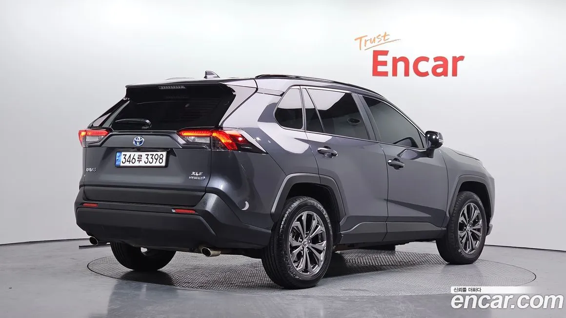 Toyota RAV4 2023 из KR, фото 8