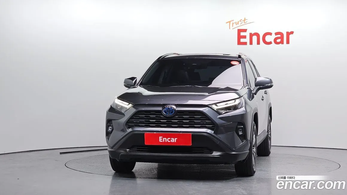 Toyota RAV4 2023 из KR, фото 4