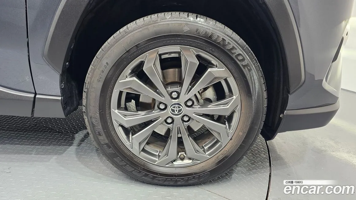 Toyota RAV4 2023 из KR, фото 9