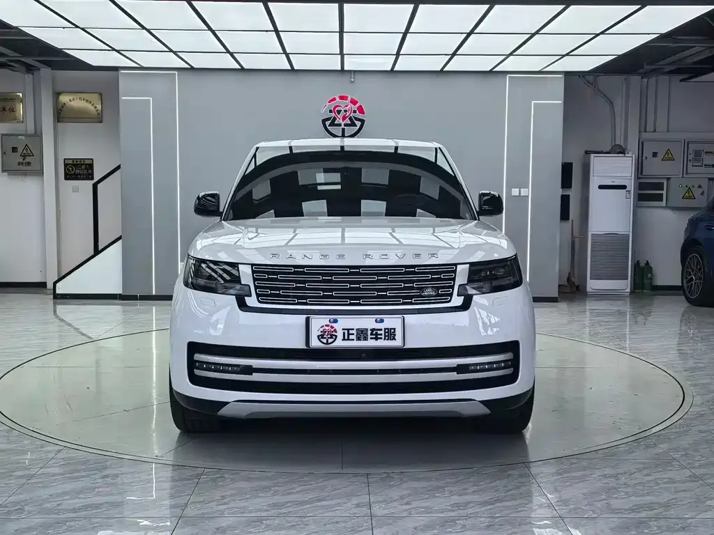 Land Rover Range Rover 2024 из CN, фото 3