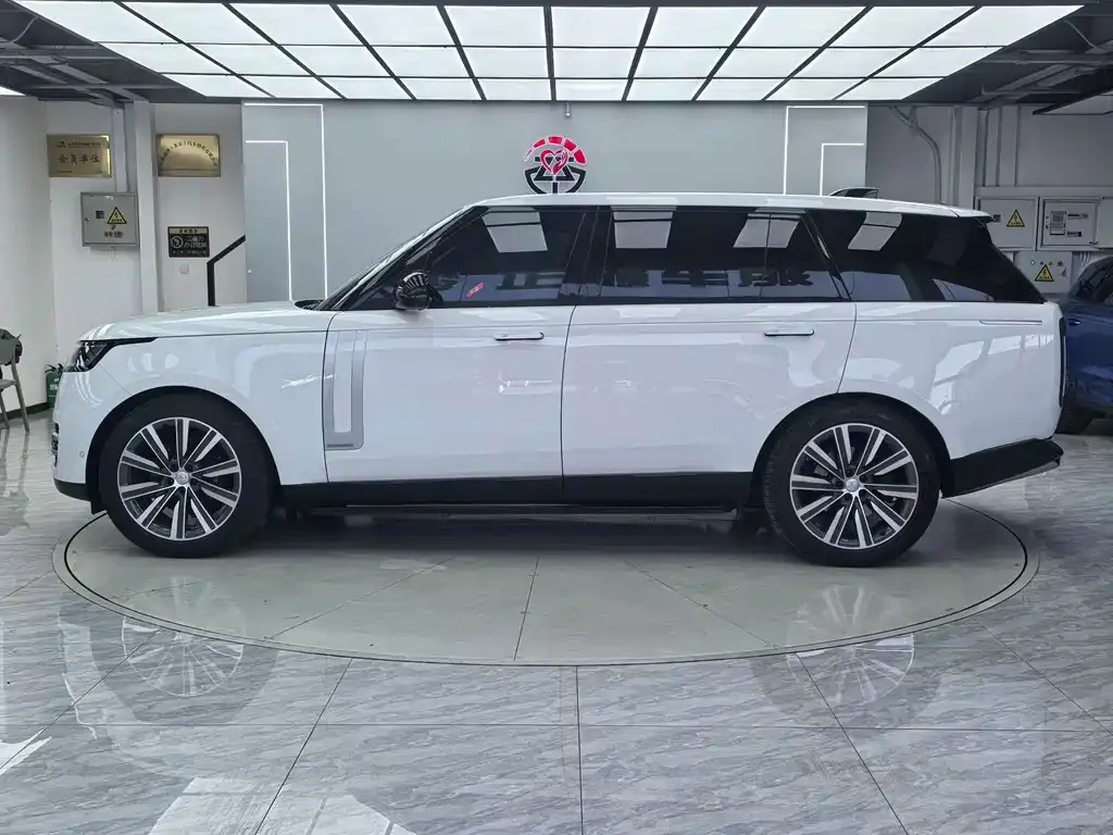 Land Rover Range Rover 2024 из CN, фото 8