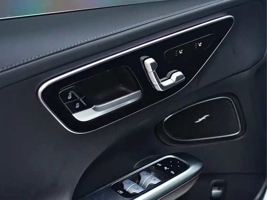 Mercedes-Benz C-Class 2024 из CN, фото 6