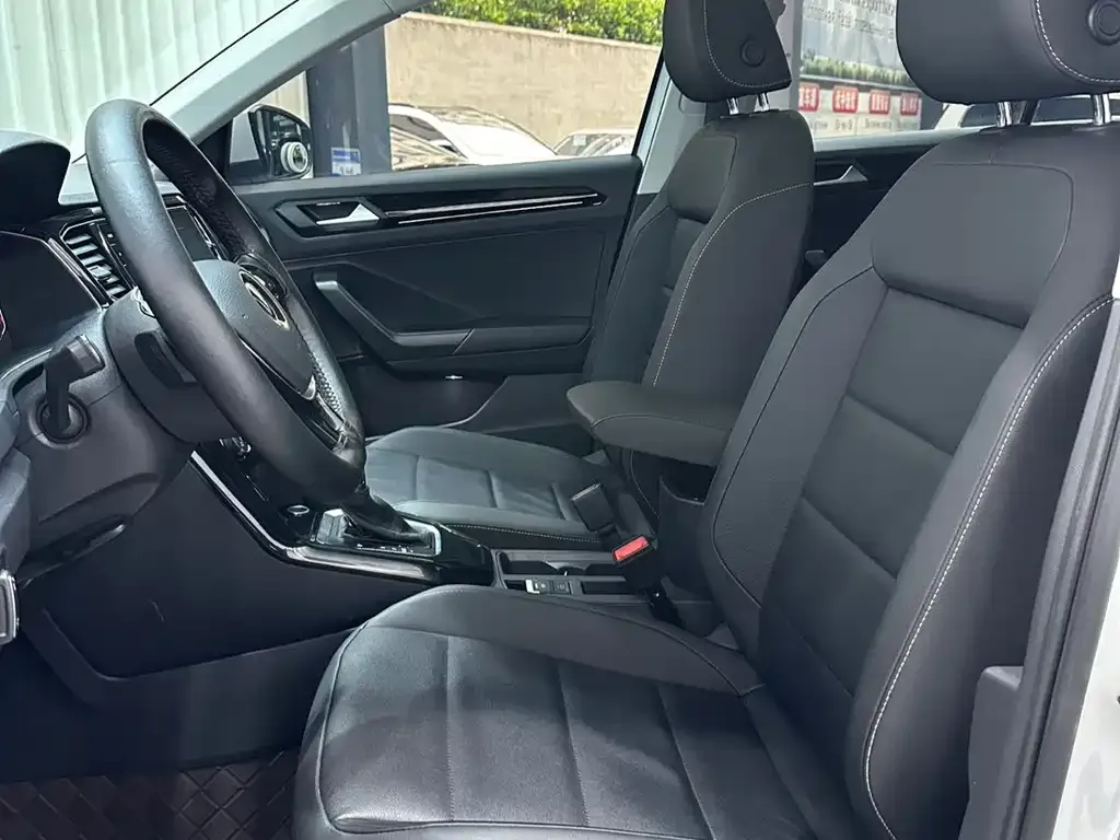 Volkswagen T-Roc 2022 из CN, фото 6