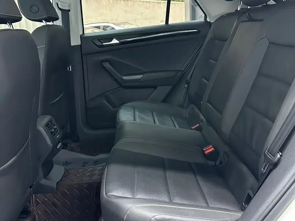 Volkswagen T-Roc 2022 из CN, фото 2