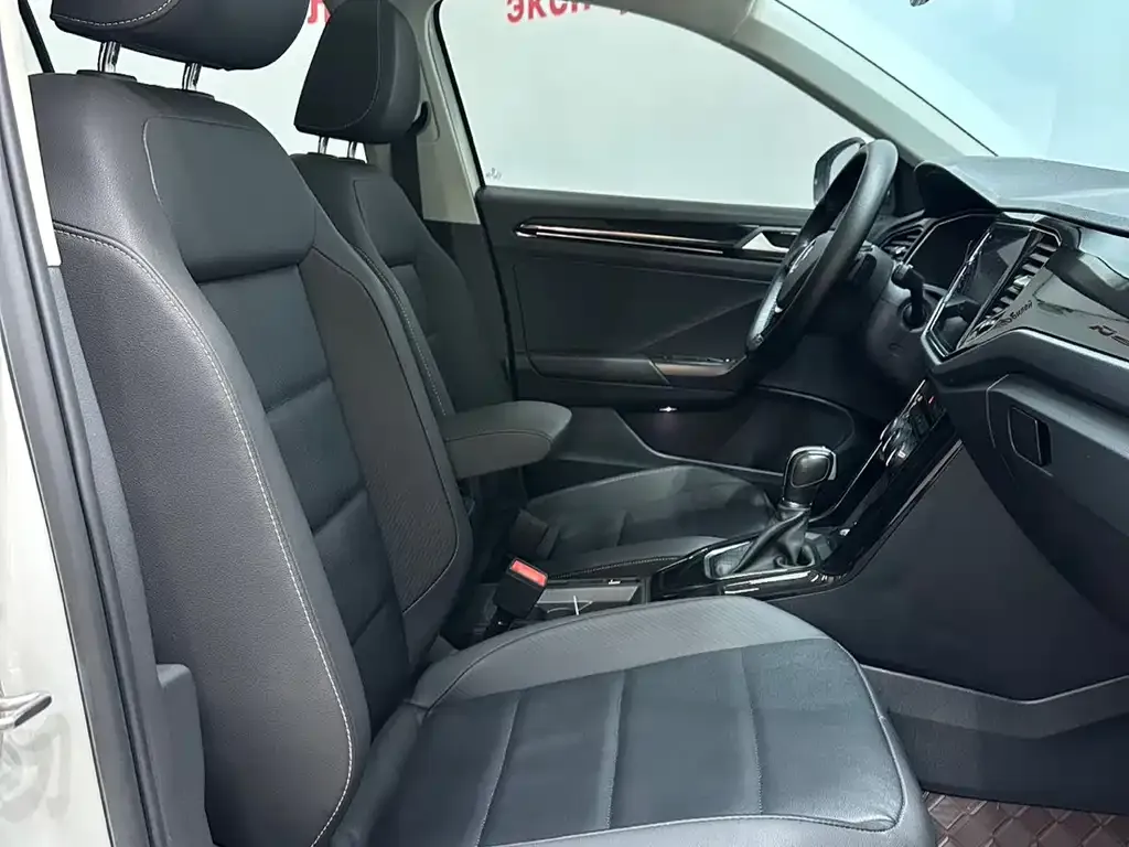 Volkswagen T-Roc 2022 из CN, фото 7