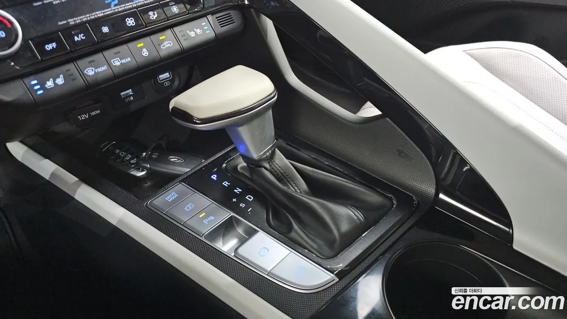 Hyundai AVANTE 2021 из KR, фото 9