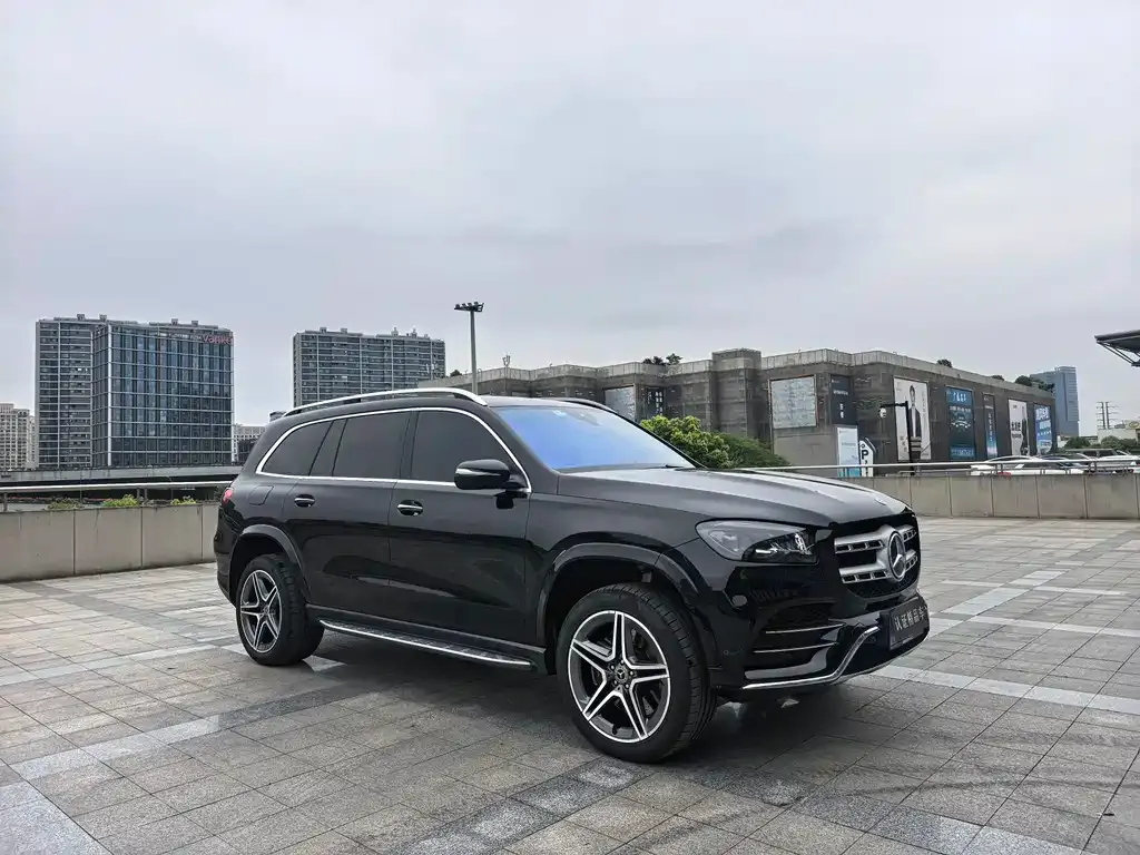 Mercedes-Benz GLS — фото 10
