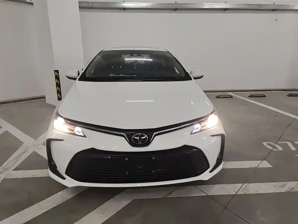 Toyota Corolla 2023 из CN, фото 4