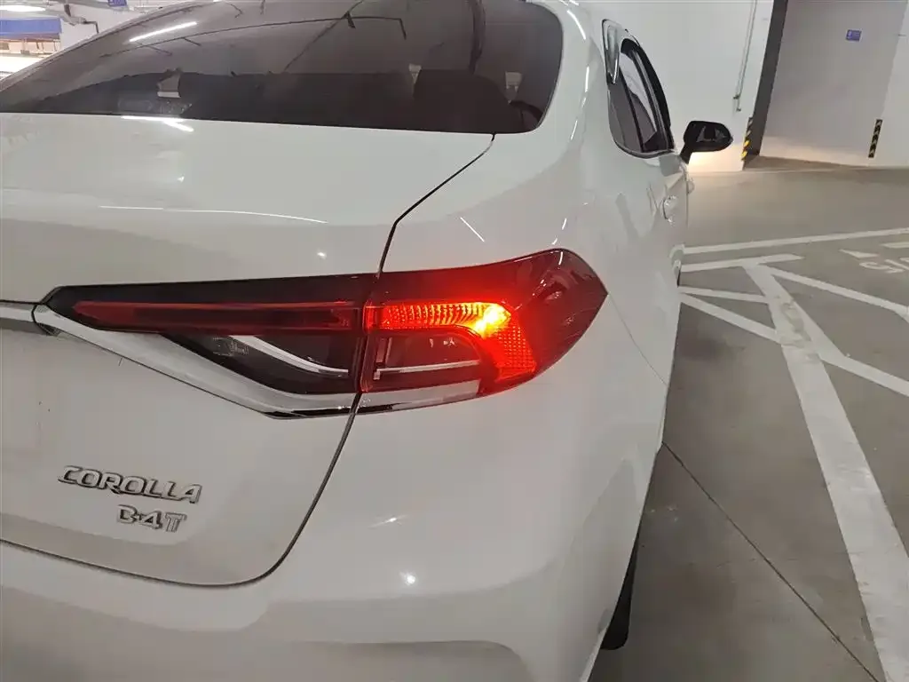 Toyota Corolla 2023 из CN, фото 8