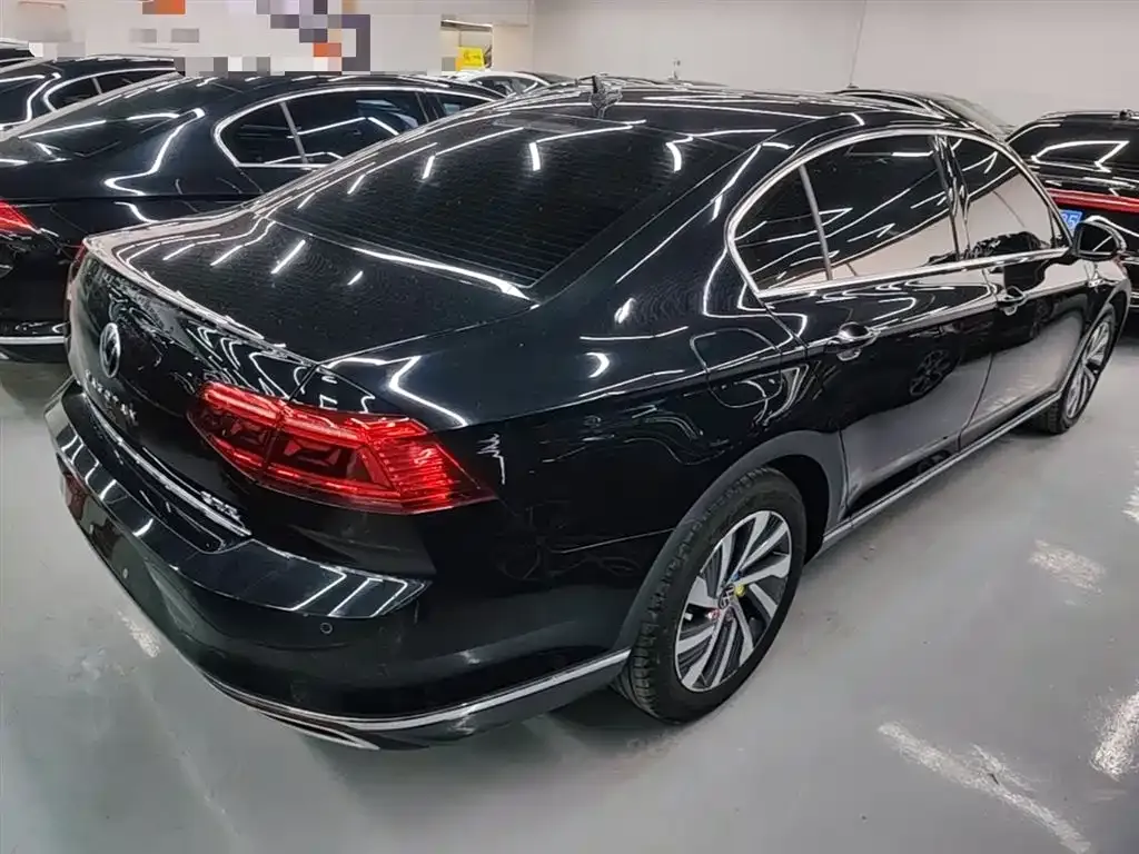 Volkswagen Magotan GTE PHEV 2024 из CN, фото 8