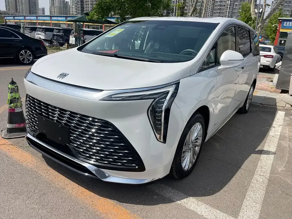Buick Century 2024 из CN, фото 1
