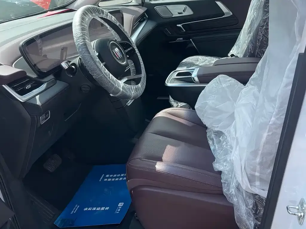 Buick Century 2024 из CN, фото 6