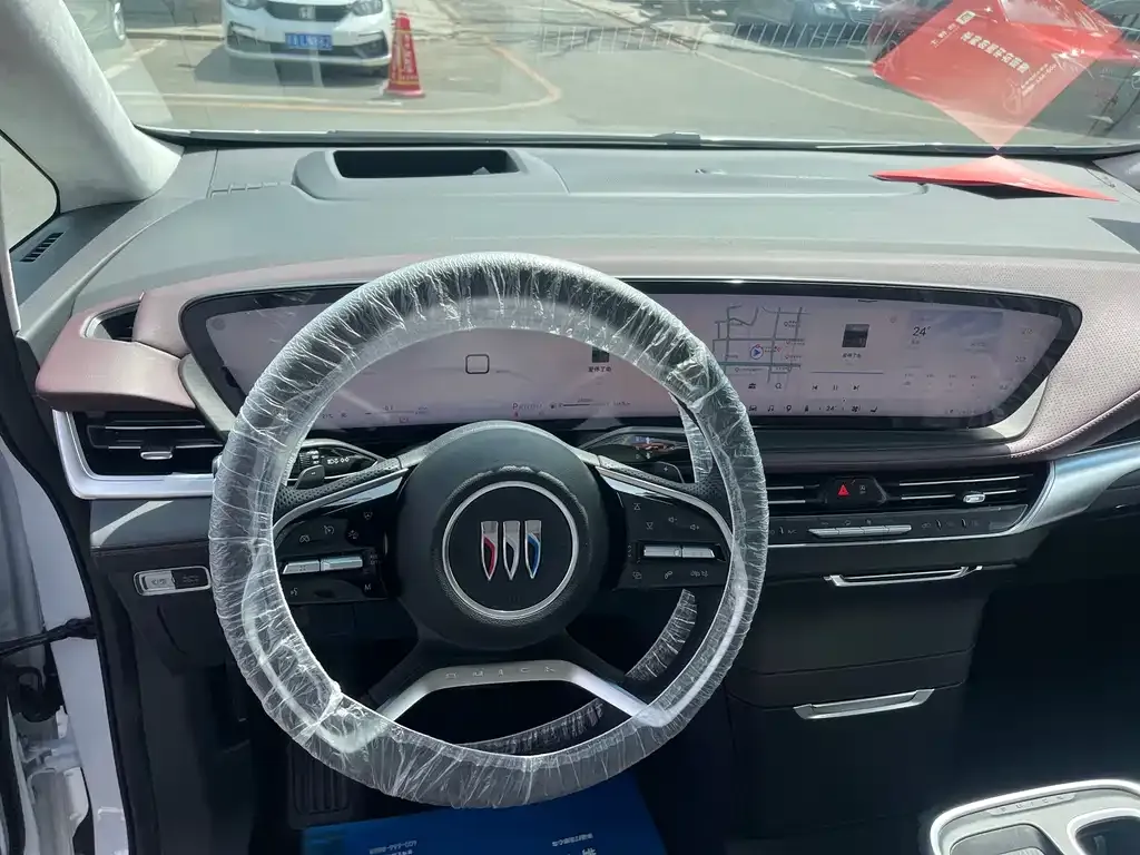 Buick Century 2024 из CN, фото 8