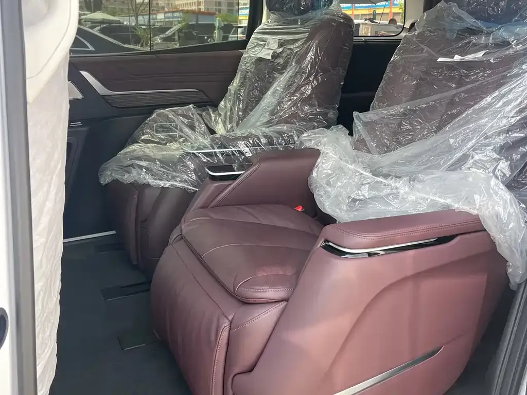 Buick Century 2024 из CN, фото 9