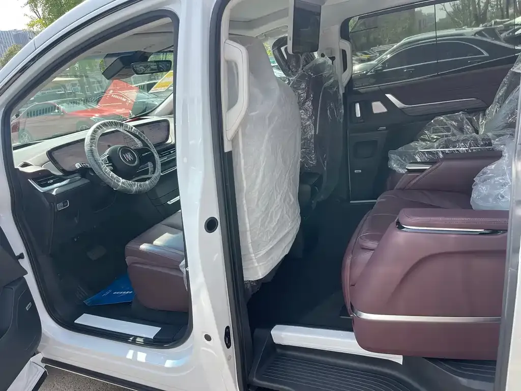 Buick Century 2024 из CN, фото 10