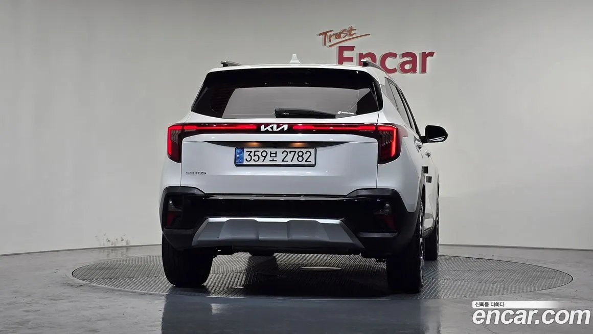 Kia Seltos 2023 из KR, фото 5