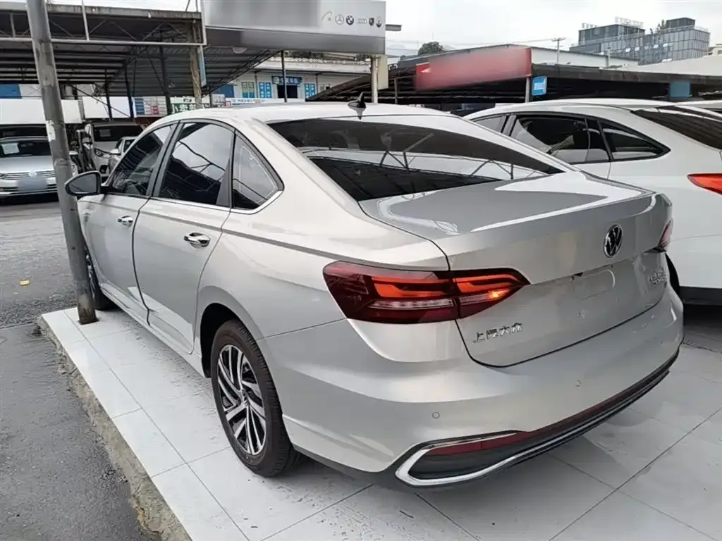 Volkswagen Lavida — фото 2