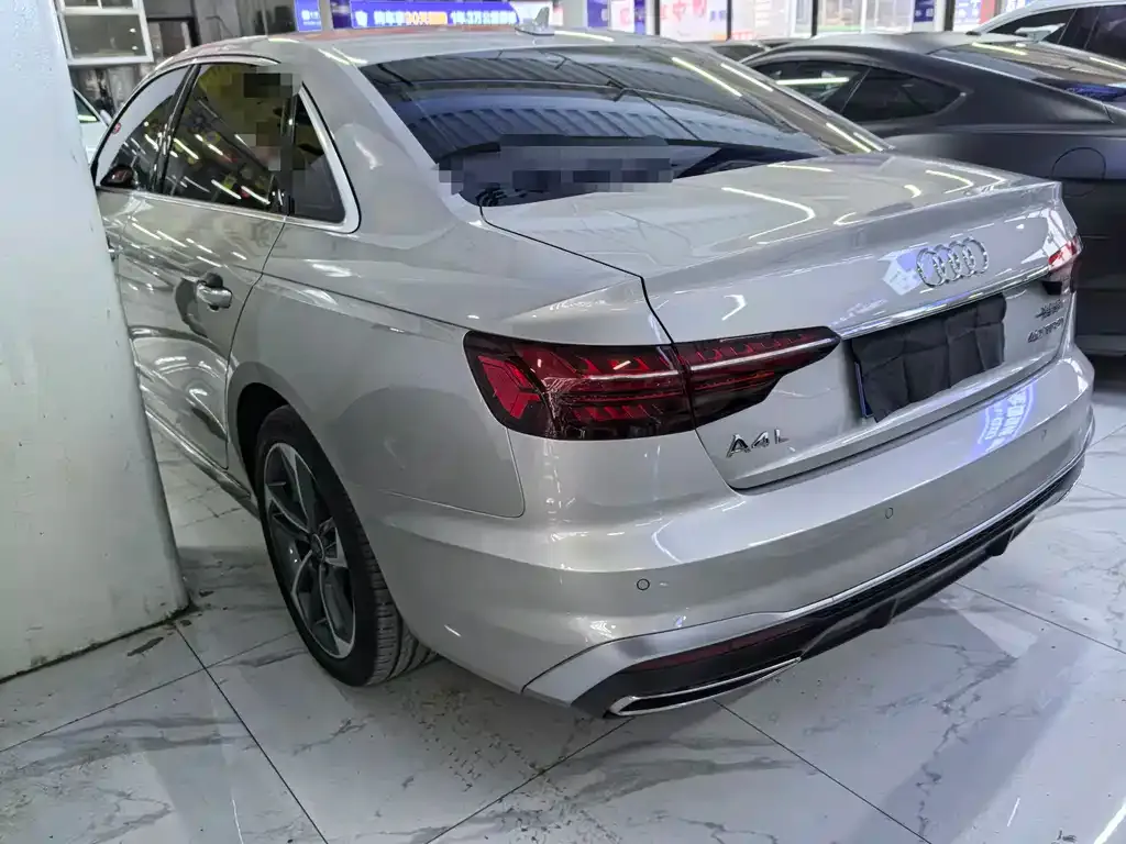 Audi A4L 2024 из CN, фото 6