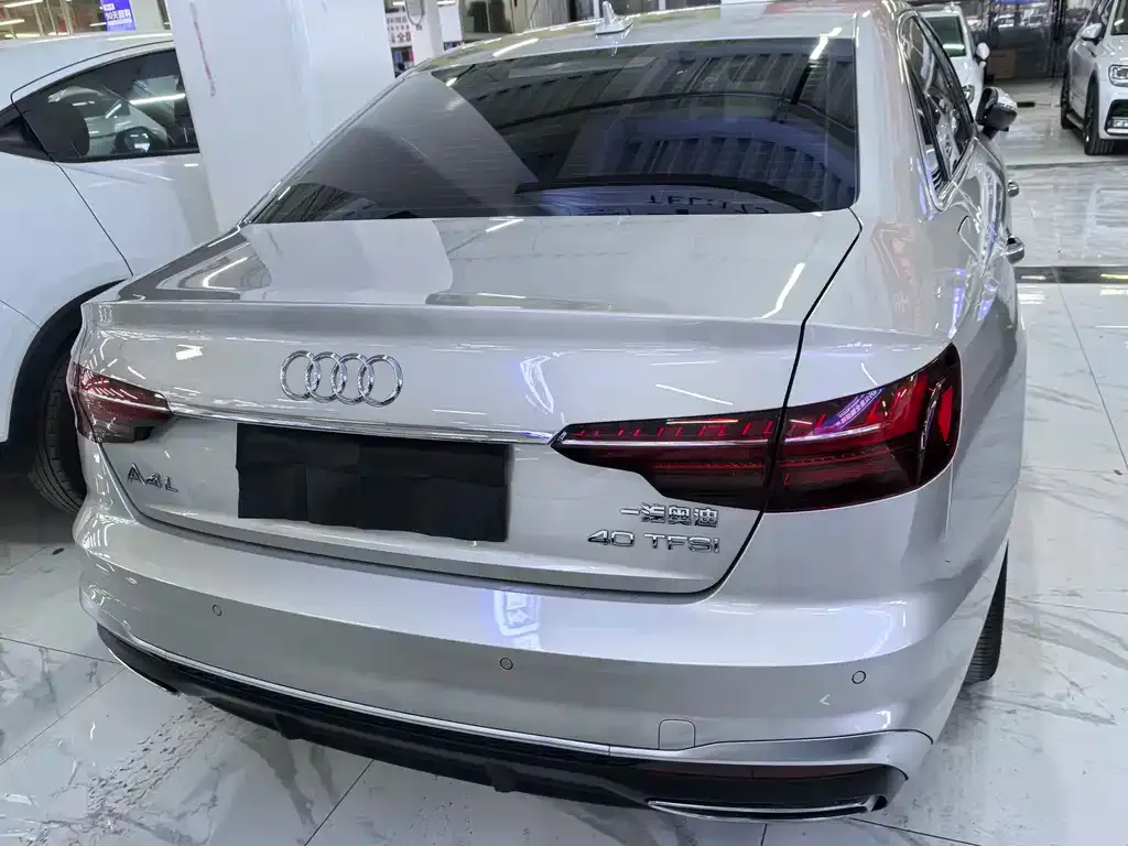 Audi A4L 2024 из CN, фото 2
