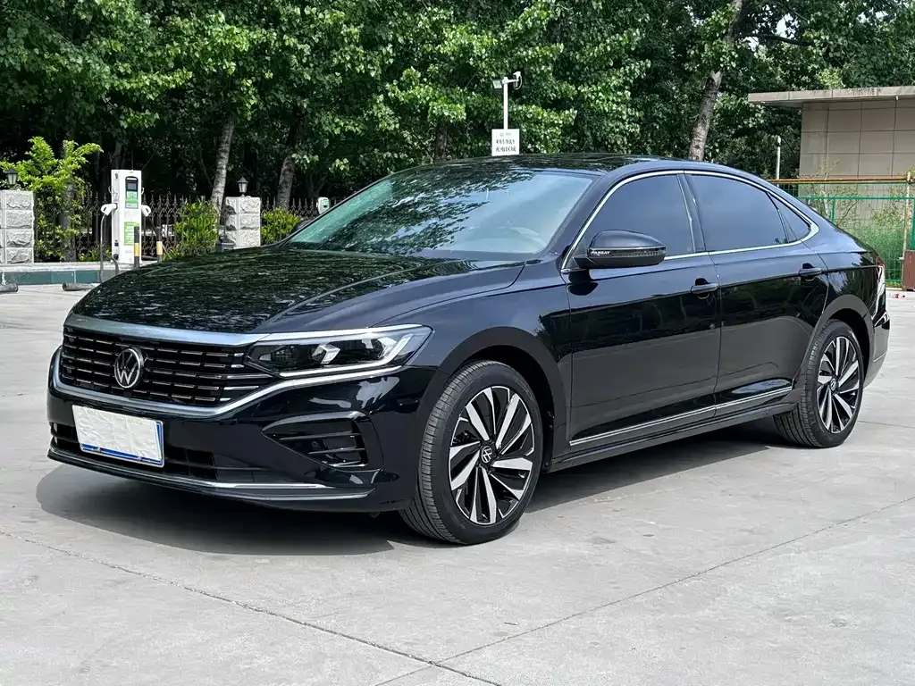 Volkswagen Passat 2022 из CN, фото 1