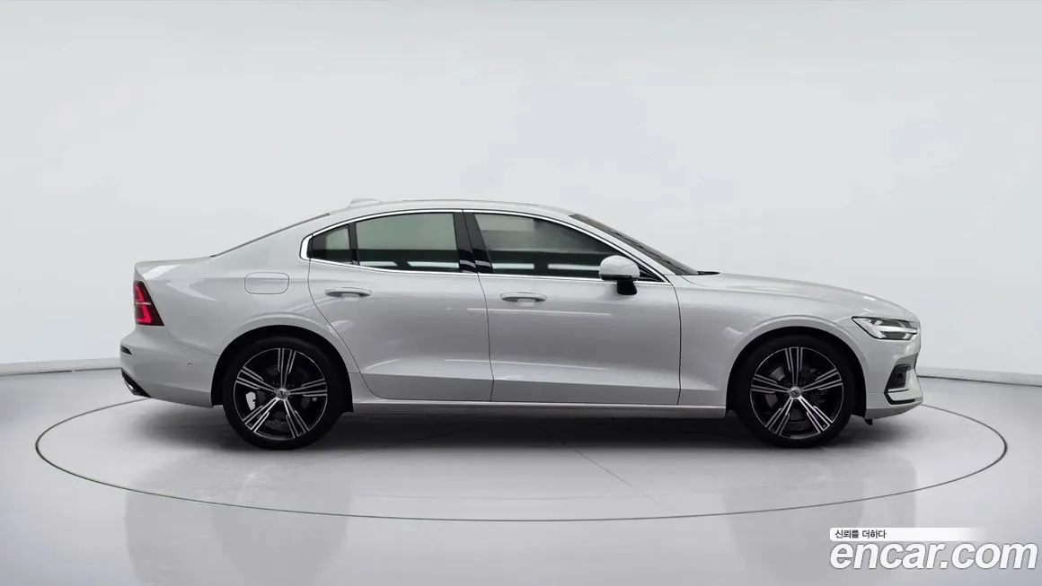 Volvo S60 — фото 3