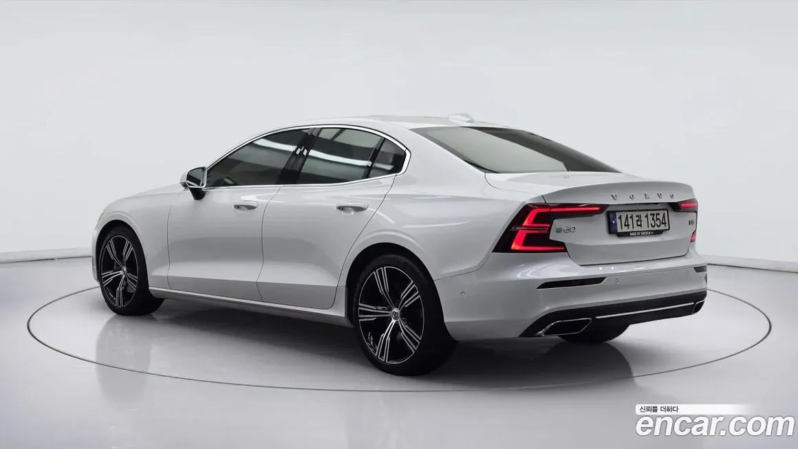 Volvo S60 — фото 2
