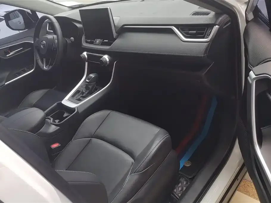 Toyota Wildlander 2022 из CN, фото 2
