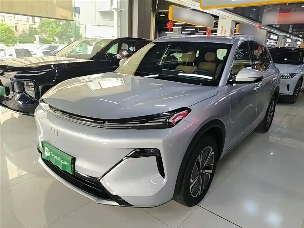 Geely Galaxy Xingjian 7 — фото 1