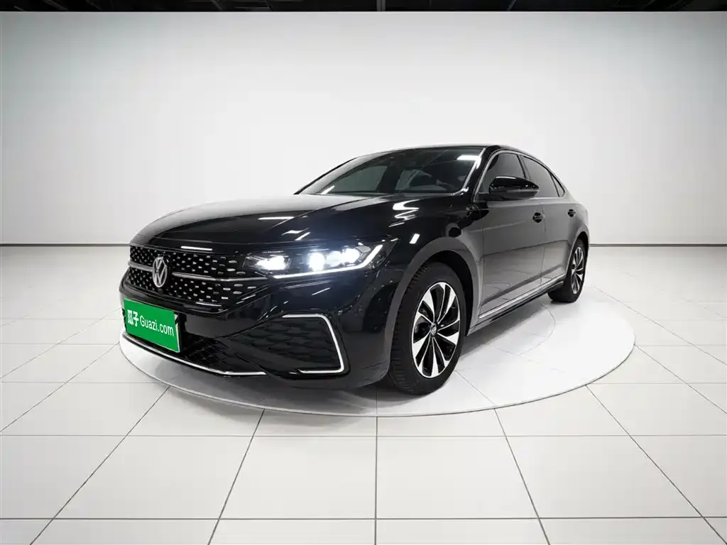 Volkswagen Passat 2023 из CN, фото 3