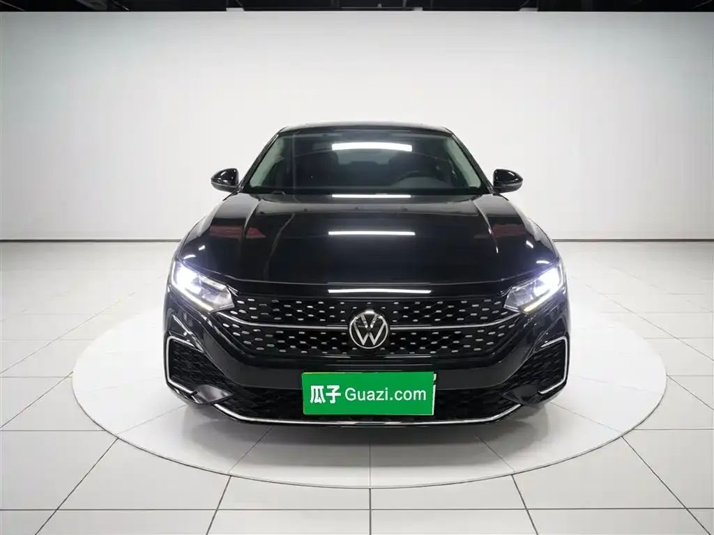 Volkswagen Passat 2023 из CN, фото 6